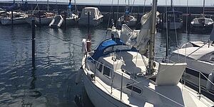 Lea Marsengo og kæresten sejlede tidligere Bandholm 24, der her ligger i Sletten Havn. Foto: Lea Marsengo Lea Marsengo og kæresten sejlede tidligere Bandholm 24, der her ligger i Sletten Havn. Foto: Lea Marsengo